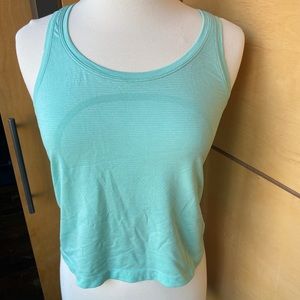 Lululemon tank size 8